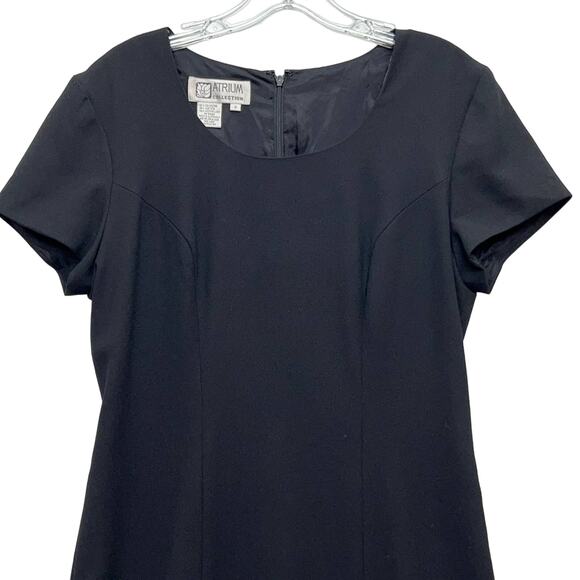 ATRIUM COLLECTION | 90s Scoop Neck Short Sleeve Knee Length Sheath Dress Size 8 - Picture 3 of 15